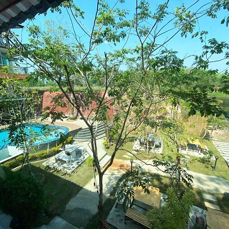 Keree Lakeview Chanthaburi Bagian luar foto